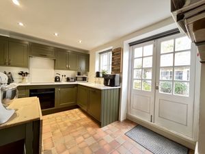 Photo 7- click for photo gallery